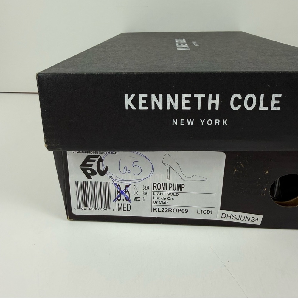 Kenneth Cole Romi Pump Womens 6.5 Light Gold Sparkle NEW - Picture 13 of 14